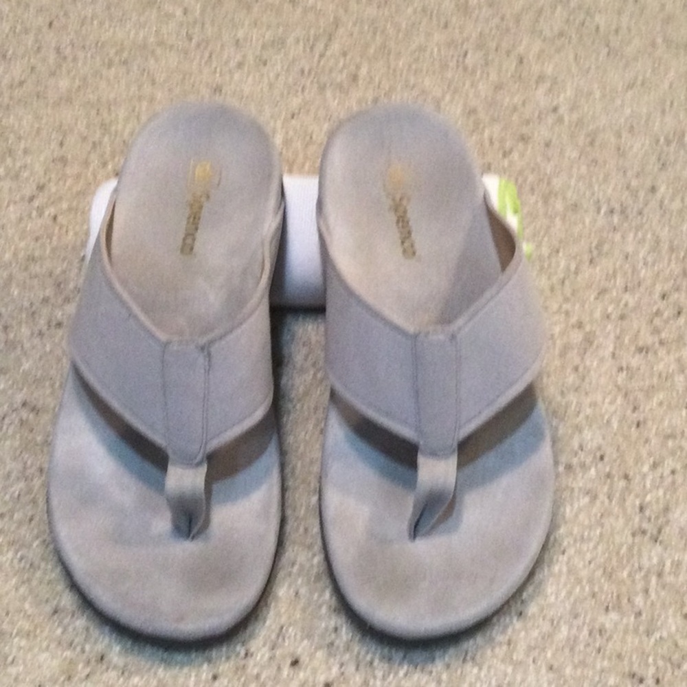Lightly worn - Spenco total support orthotic suede Hampton sandal Size 8M